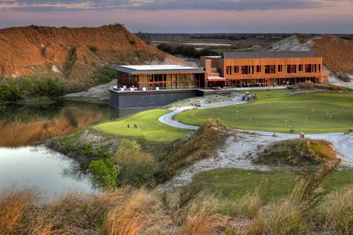 Streamsong Resort clubhouse