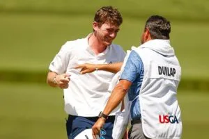 Nick Dunlap advances at US Am